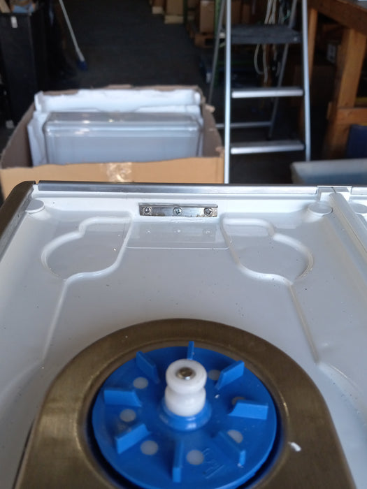 (REFURBISHED) AMPTO D1316 Beverage Dispenser 3 Tanks - 5 Gallons ea.