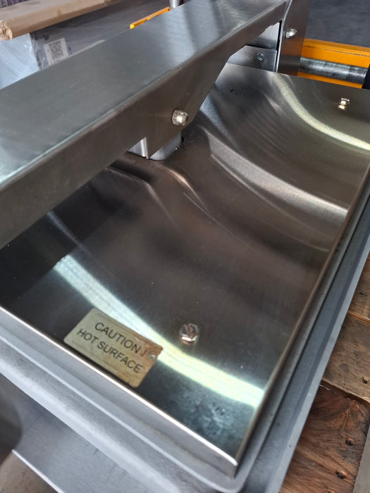 (USED) AMPTO SSGE Panini Grill 17'' x 18'' ribbed