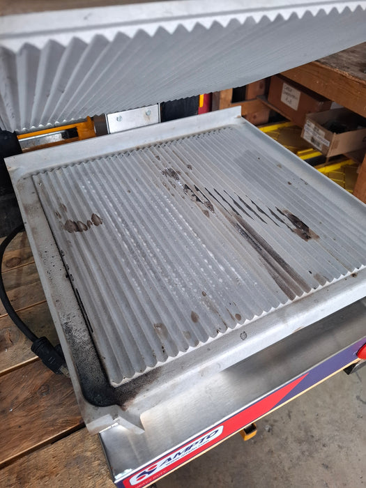 (USED) AMPTO SSGE Panini Grill 17'' x 18'' ribbed