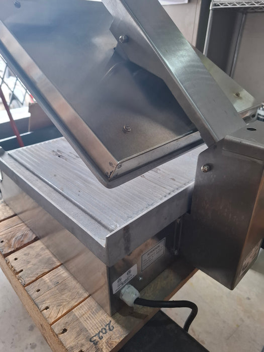(USED) AMPTO SSGE Panini Grill 17'' x 18'' ribbed